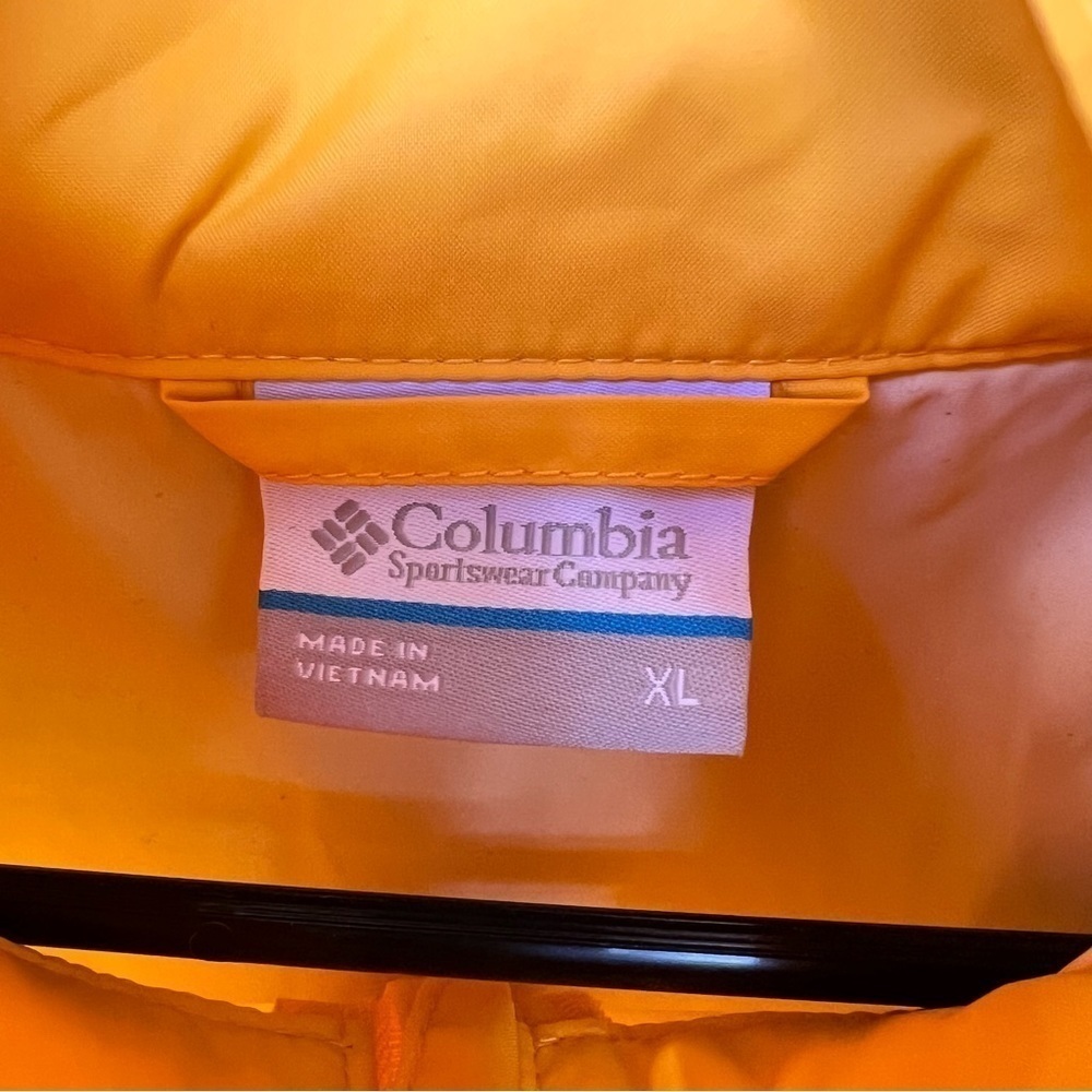 COLUMBIA SWITCHBACK III RAIN WIND WATERPROOF HOOD JACKET SIZE XL YELLOW NWT - Picture 9 of 12